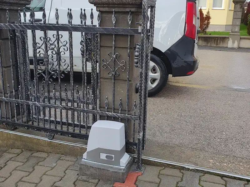 Motori za kapije – automatski pogoni za klizne i krilne kapije
