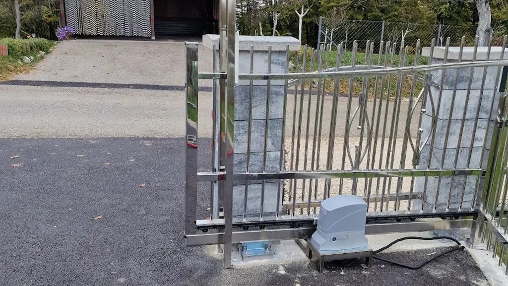 Motori za klizne kapije Bijeljina – ugradnja i automatizacija ulaza